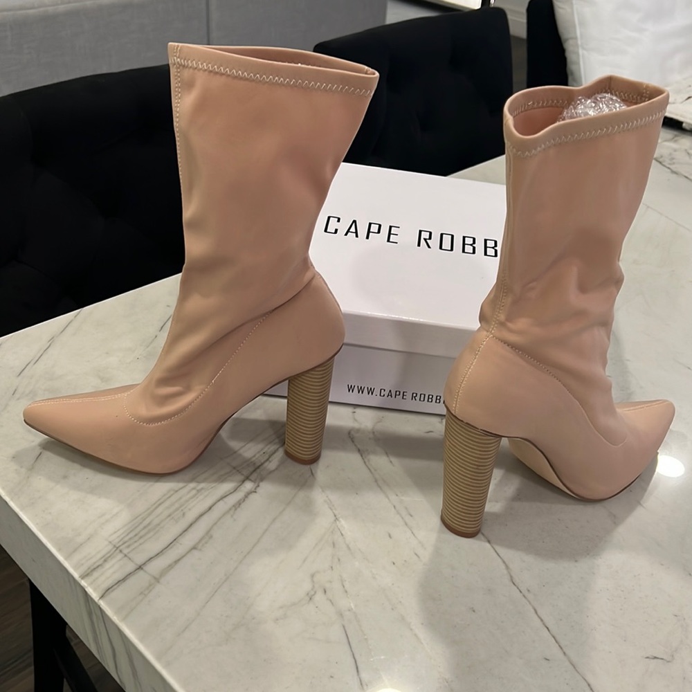 Cape Robbin “Connie-5” Nude
